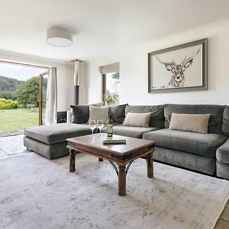 Leavens Farmstead A Rural District Retreat With Hot Tub - Ridgestone *