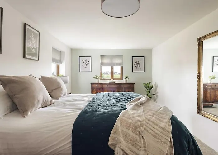 度假居 Leavens Farmstead A Rural District Retreat With Hot Tub - Ridgestone *