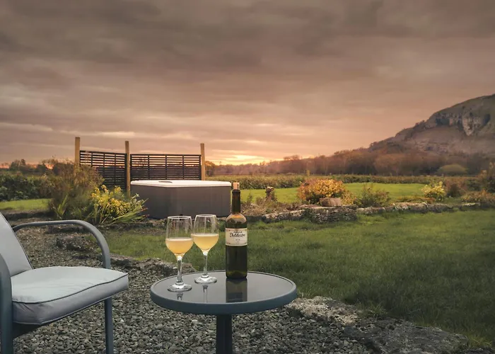 度假居 Leavens Farmstead A Rural District Retreat With Hot Tub - Ridgestone 利文斯