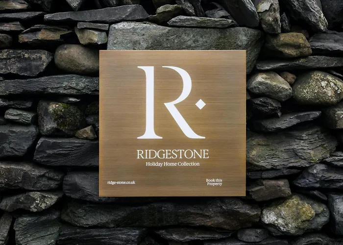 Leavens Farmstead A Rural District Retreat With Hot Tub - Ridgestone